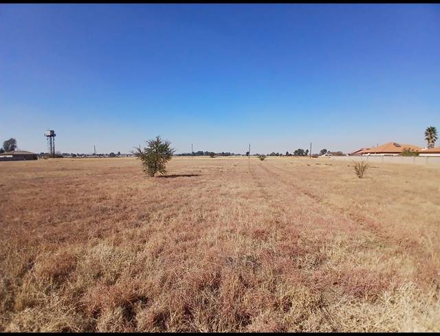 15,154M² VACANT LAND FOR SALE IN RIVERSDALE
